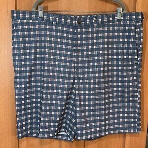 NWT men’s plaid golf shorts size 44